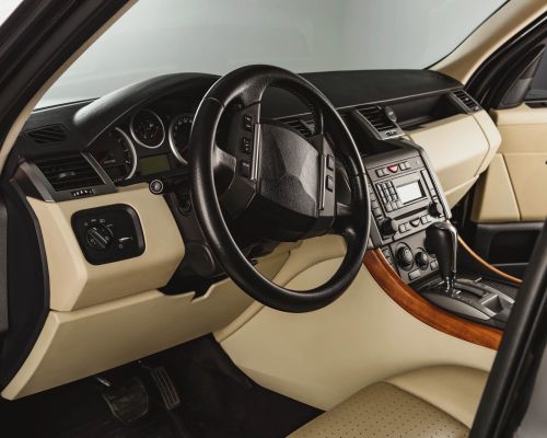 Fahrzeugpflege Wiesbaden AuĂźen- und Innenreinigung